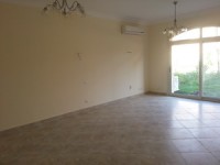 In Gardenia nice apartment with garden and nice pool view for rent: