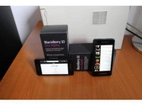 Blackberry Porsche Design P9981,Blackberry Z10,Apple IPhone 5 64GB.