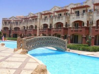 امتلك الان شاليه 100 م بالعين السخنة بمقدم 20 % بلاسيرينا ريد كاربت العين السخنة