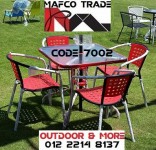 كراسى متداخله ملونه واثاث للكافيهات والحدائق